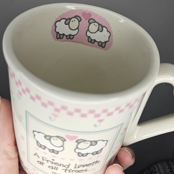 💕2/$25💕Adorable David Gish vintage Friendship Mug 1988 with heart handle - Picture 2 of 8